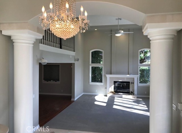 Detail Gallery Image 9 of 13 For 31063 E Sunset Dr, Redlands,  CA 92373 - 4 Beds | 3 Baths