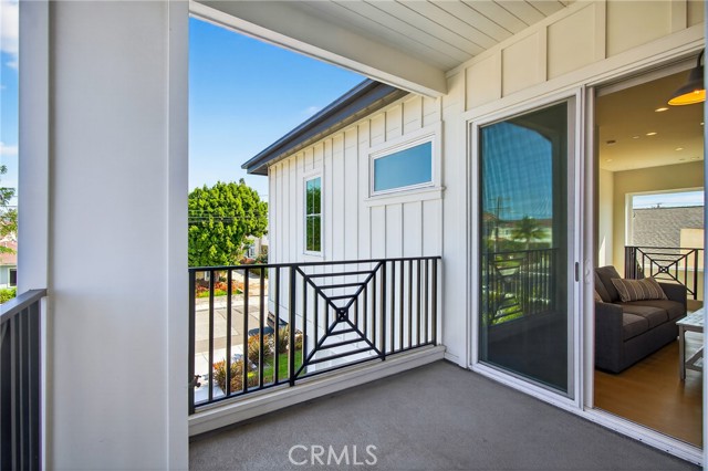 2216 Bataan Road, Redondo Beach CA: https://media.crmls.org/medias/a8b50d83-d2f6-44c6-837d-0e5c44903577.jpg