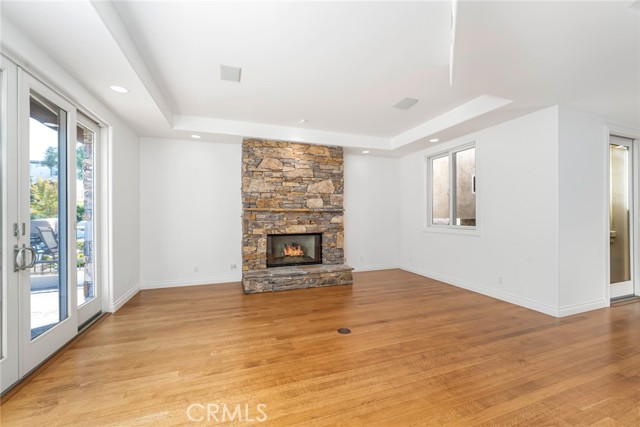 Detail Gallery Image 7 of 42 For 119 Opal Ave, Newport Beach,  CA 92662 - 3 Beds | 2/1 Baths