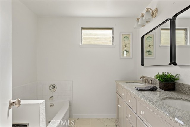 Detail Gallery Image 15 of 25 For 27570 14th, Highland,  CA 92346 - 4 Beds | 2 Baths