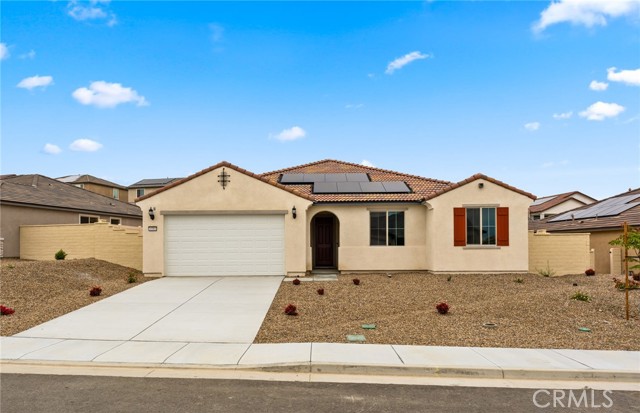 Detail Gallery Image 1 of 26 For 4180 Larchwood Ln, Lake Elsinore,  CA 92530 - 3 Beds | 2 Baths