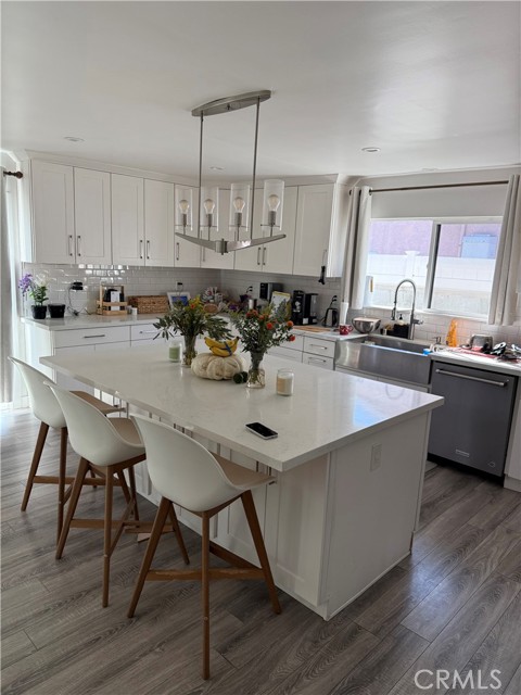 Detail Gallery Image 5 of 8 For 7862 Mary Ellen, North Hollywood,  CA 91605 - 3 Beds | 2 Baths