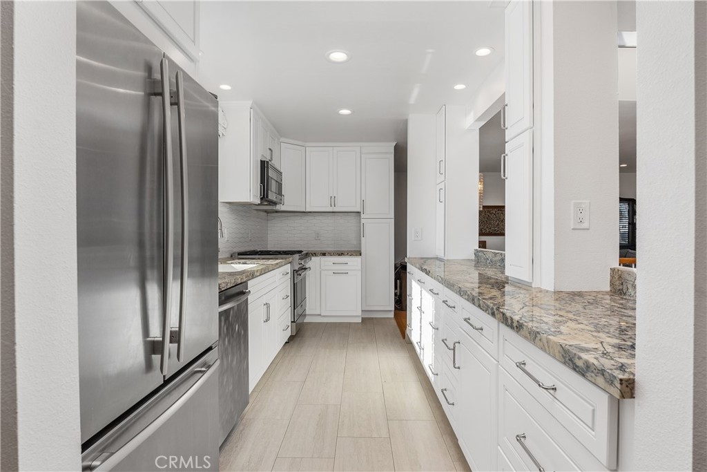 MLS #OC25250843 image #5