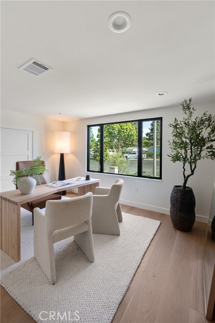 Image 32 of 63 For 2989 Ceylon Drive