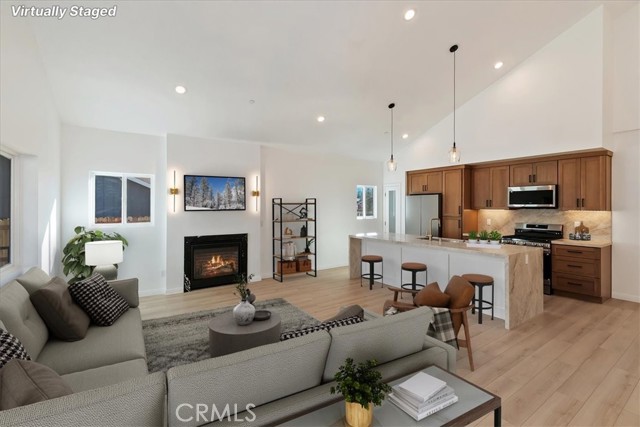 Detail Gallery Image 8 of 50 For 304 San Anselmo, Big Bear City,  CA 92314 - 3 Beds | 3/1 Baths