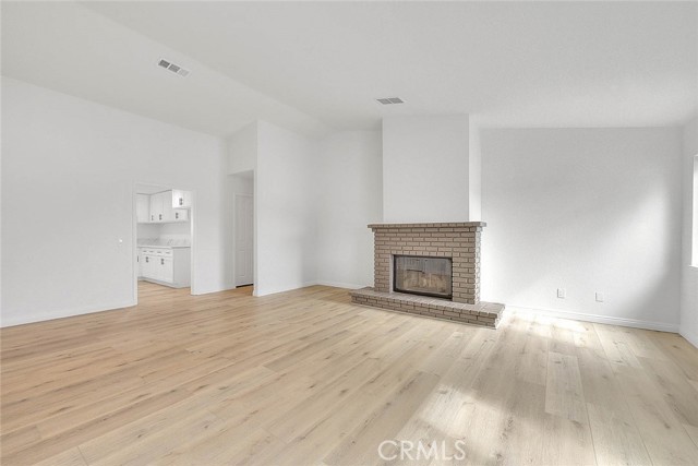 Detail Gallery Image 9 of 58 For 19182 Ash, Bloomington,  CA 92316 - 4 Beds | 2 Baths