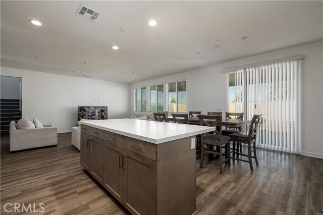 Detail Gallery Image 12 of 45 For 29526 Woodcreek Trl, Winchester,  CA 92596 - 5 Beds | 4 Baths