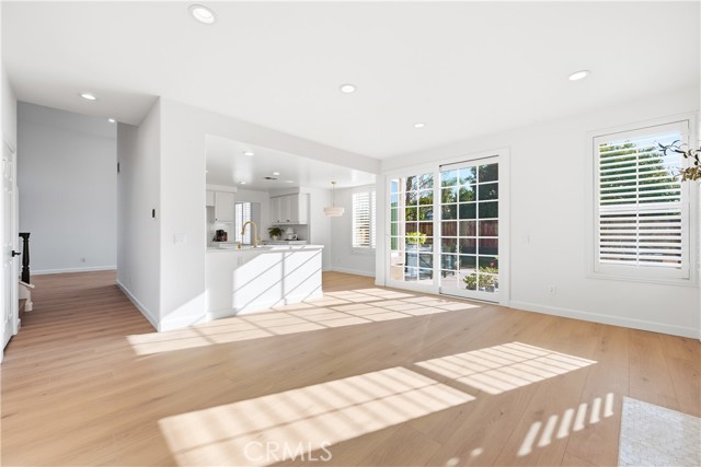 Detail Gallery Image 7 of 45 For 1394 La Culebra Cir, Camarillo,  CA 93012 - 4 Beds | 2/1 Baths