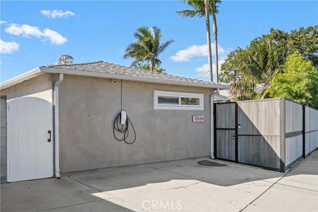 Detail Gallery Image 31 of 34 For 11856 Bray St, Culver City,  CA 90230 - 4 Beds | 3 Baths