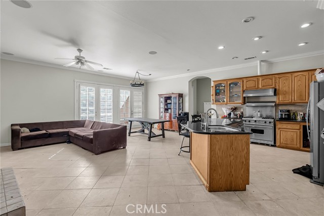 Detail Gallery Image 8 of 45 For 19855 Mariposa Ave, Riverside,  CA 92508 - 5 Beds | 3 Baths