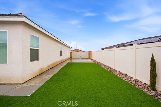 Detail Gallery Image 3 of 25 For 29068 Golden Sunset, Winchester,  CA 92596 - 4 Beds | 2 Baths