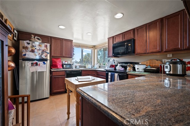 Detail Gallery Image 11 of 27 For 56810 Chipmunk Trl, Yucca Valley,  CA 92284 - 3 Beds | 2 Baths