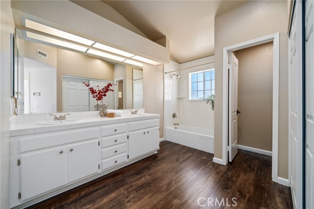 Detail Gallery Image 16 of 27 For 2443 Paseo Circulo, Tustin,  CA 92782 - 2 Beds | 2/1 Baths