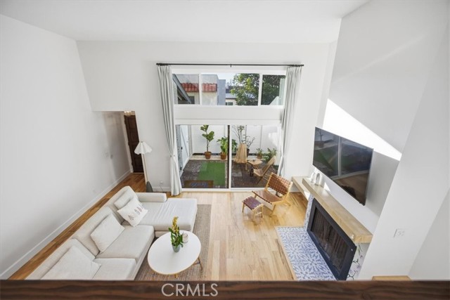 Detail Gallery Image 8 of 32 For 1911 Rockefeller Ln #E,  Redondo Beach,  CA 90278 - 2 Beds | 1/1 Baths