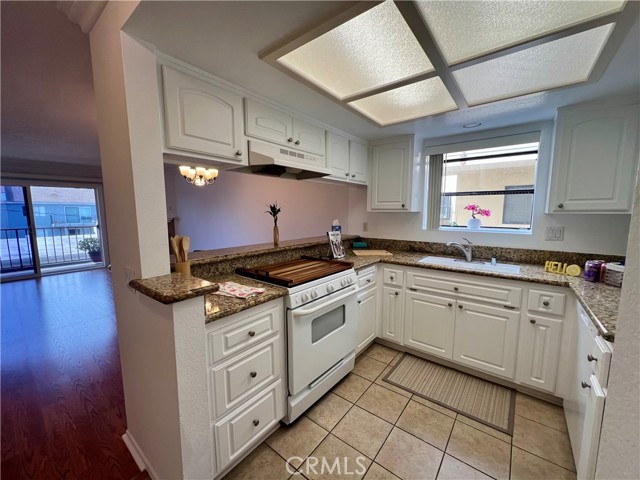 Detail Gallery Image 10 of 38 For 3516 E Ransom St #204,  Long Beach,  CA 90804 - 2 Beds | 2 Baths