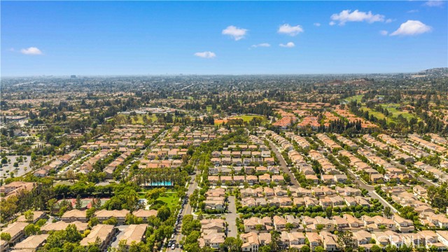 11 Asbury, Irvine CA: https://media.crmls.org/medias/a8bdcc55-4ac3-45cc-9c5a-9e948e511e4c.jpg