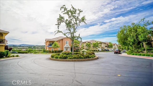 27955 Trillium Lane, Valencia CA: https://media.crmls.org/medias/a8be20ab-4e5b-4044-bdfb-5ba3f833e538.jpg