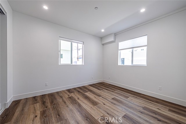 Detail Gallery Image 13 of 34 For 4445 Auckland Avenue, Toluca Lake,  CA 91602 - 4 Beds | 3 Baths