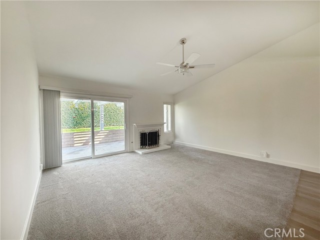 Detail Gallery Image 5 of 34 For 1232 Woodside Dr, Placentia,  CA 92870 - 2 Beds | 2 Baths