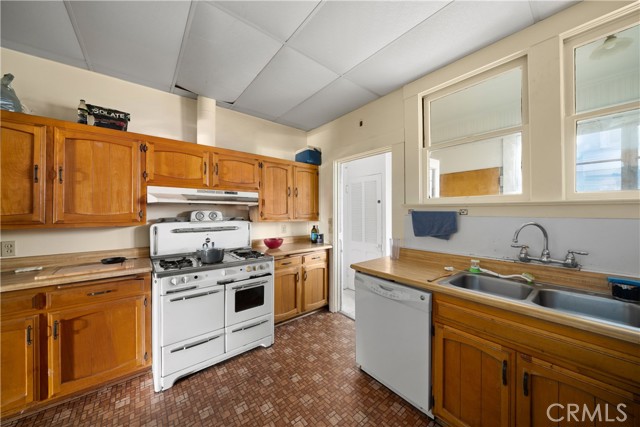 Detail Gallery Image 8 of 19 For 1346 Morro, San Luis Obispo,  CA 93401 - – Beds | – Baths