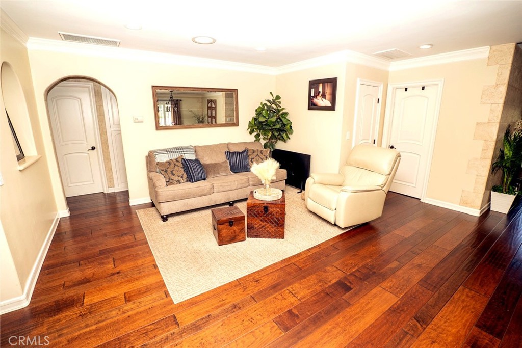 MLS #SR26166066 image #5