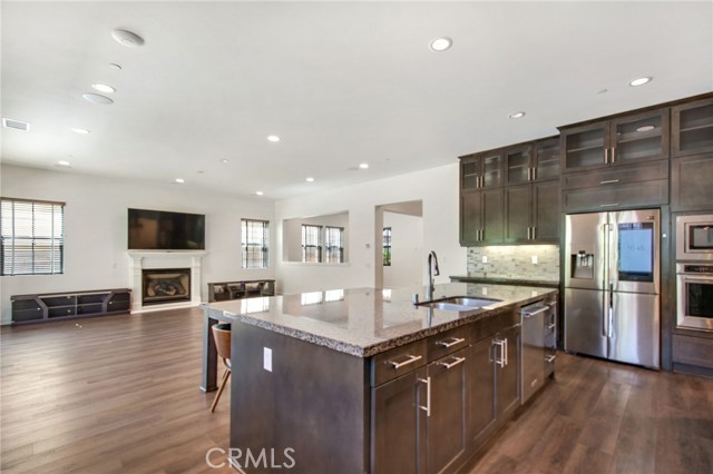 731 E Orange Blossom Way, Azusa CA: https://media.crmls.org/medias/a8c0fd0c-7863-4be0-a739-8f796c7b2579.jpg