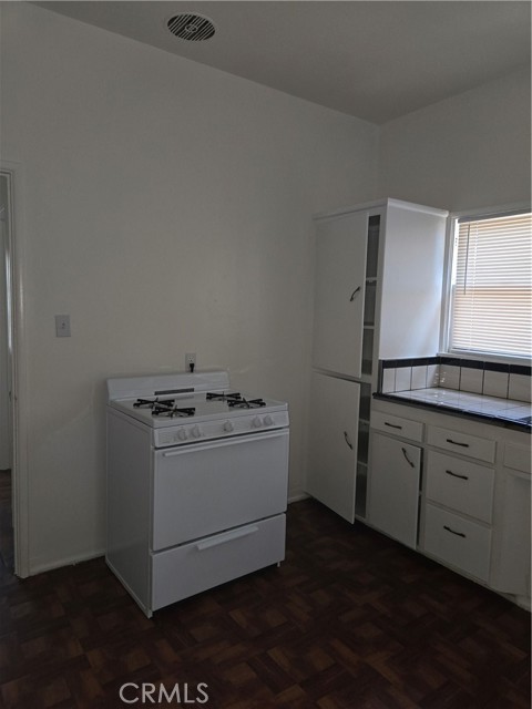 Detail Gallery Image 18 of 44 For 209 S Birch St #B,  Santa Ana,  CA 92701 - 1 Beds | 1 Baths