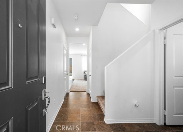 Detail Gallery Image 8 of 50 For 2502 Gunner Ridge Way, Rialto,  CA 92377 - 3 Beds | 2/1 Baths