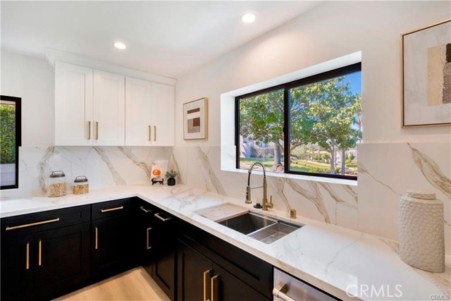 Image 4 of 24 For 1603 Sunnyside