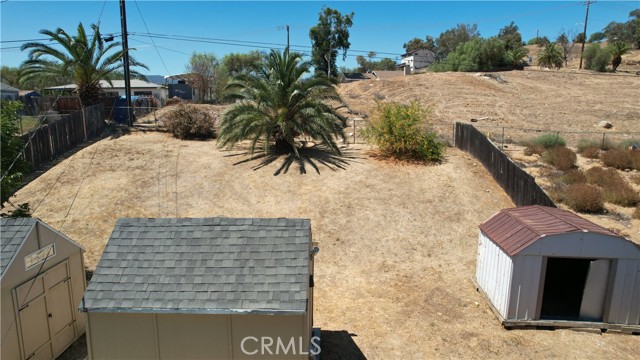 18271 Treleven Avenue, Lake Elsinore CA: https://media.crmls.org/medias/a8c269f7-4bd9-4281-a1f4-cd379e4bb8ca.jpg