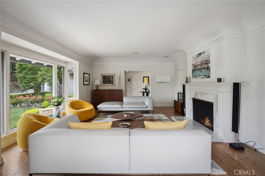 3818 Hollyline AvenueSherman Oaks img 40