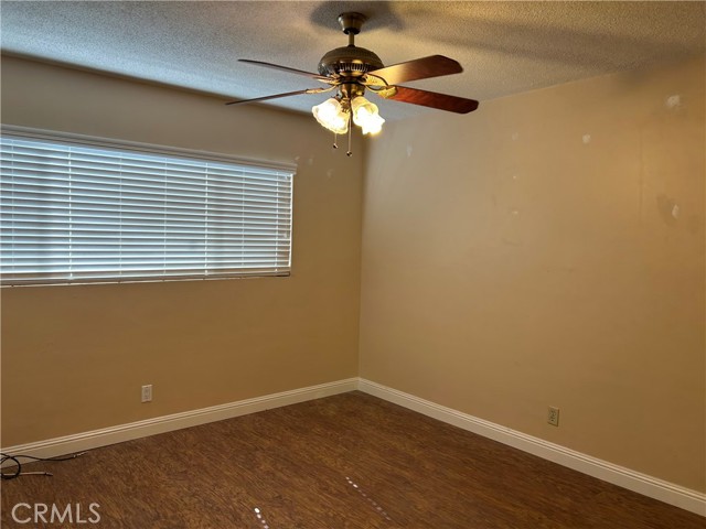 Detail Gallery Image 10 of 35 For 3681 Chateau Ct, Riverside,  CA 92505 - 3 Beds | 2 Baths