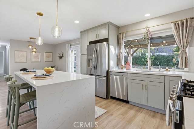 Detail Gallery Image 7 of 20 For 13735 Fairgate, Poway,  CA 92064 - 3 Beds | 2 Baths