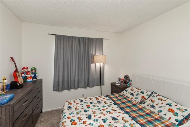 10750 Hollenbeck Drive, Riverside CA: https://media.crmls.org/medias/a8c562df-9393-4a2c-b864-b92a2ded34d3.jpg
