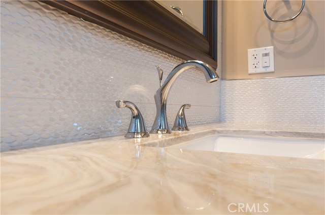 1401 Lynngrove Drive, Manhattan Beach, California 90266, 5 Bedrooms Bedrooms, ,5 BathroomsBathrooms,Residential,Sold,Lynngrove,SB17035435