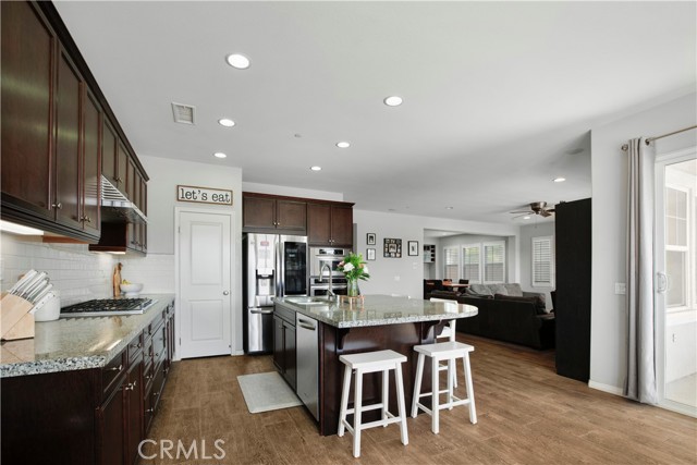 14450 Willamette Avenue, Chino CA: https://media.crmls.org/medias/a8c61a9c-56b1-4b89-ac77-f4eea2782e33.jpg