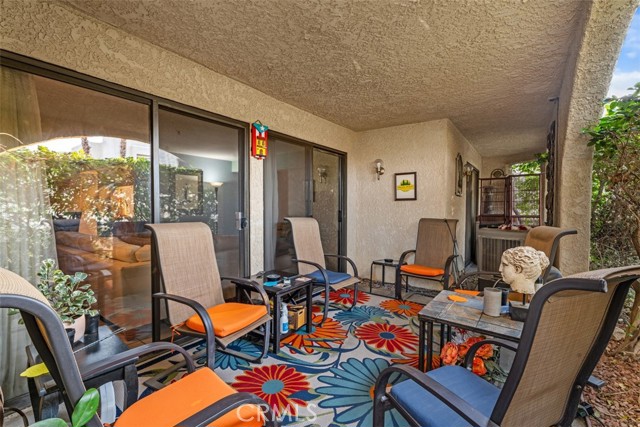 200 E Racquet Club Rd, Palm Springs CA: https://media.crmls.org/medias/a8c64ba2-53d5-440f-83a9-63f32d0c5e7d.jpg