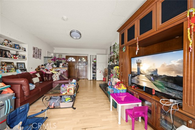 Detail Gallery Image 7 of 38 For 2222 S S Westboro Ave, Alhambra,  CA 91803 - 4 Beds | 3 Baths