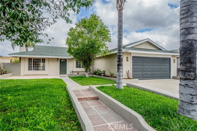 Detail Gallery Image 2 of 25 For 16060 Fairview Ct, Fontana,  CA 92336 - 4 Beds | 2 Baths