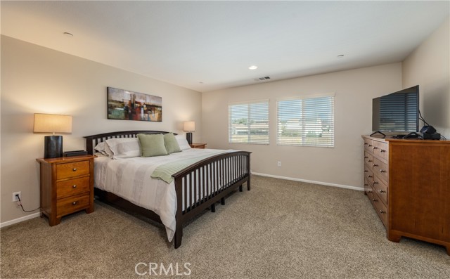 216 Colonial Drive, Calimesa CA: https://media.crmls.org/medias/a8c80a69-86d2-4509-9caa-7dac01bd4982.jpg