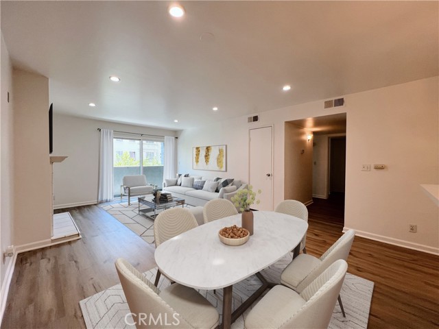 Detail Gallery Image 4 of 26 For 1940 N Highland Ave #25,  Los Angeles,  CA 90068 - 2 Beds | 2 Baths