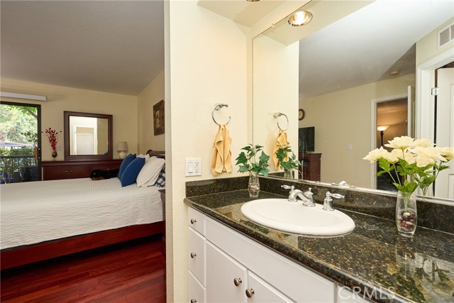25591 Indian Hill Lane, Laguna Hills CA: https://media.crmls.org/medias/a8c88b19-cd44-4289-bc82-5b27181b6b9e.jpg