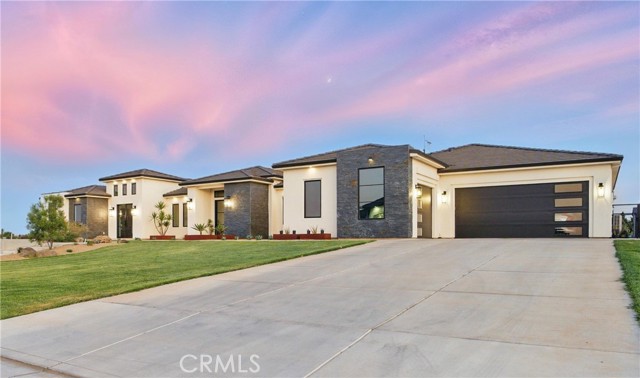 1901 E Sorrento Court, Merced CA: https://media.crmls.org/medias/a8c8a940-2be9-459f-bcc0-4a6da073cf26.jpg