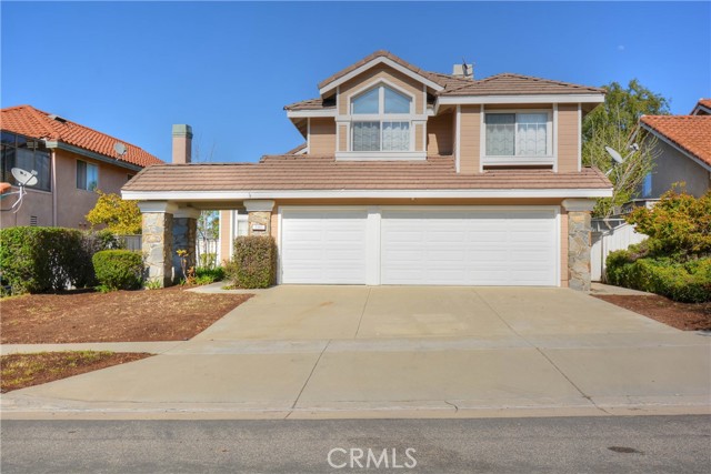 Detail Gallery Image 1 of 1 For 2301 Whiteoak Ln, Corona,  CA 92882 - 4 Beds | 2/1 Baths