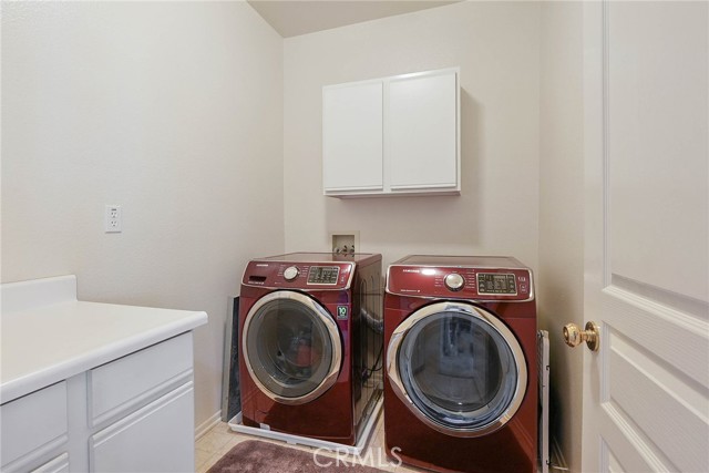 Detail Gallery Image 31 of 34 For 57 E Boulder Creek Rd, Simi Valley,  CA 93065 - 5 Beds | 4/1 Baths