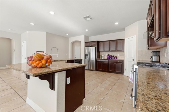 Detail Gallery Image 19 of 57 For 3725 W Clinton, Visalia,  CA 93291 - 4 Beds | 2/1 Baths