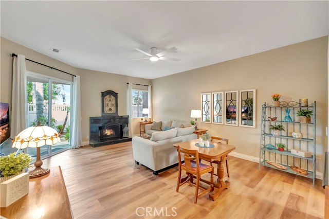 Detail Gallery Image 4 of 34 For 24419 Kingston Ct, Laguna Hills,  CA 92653 - 2 Beds | 2/1 Baths