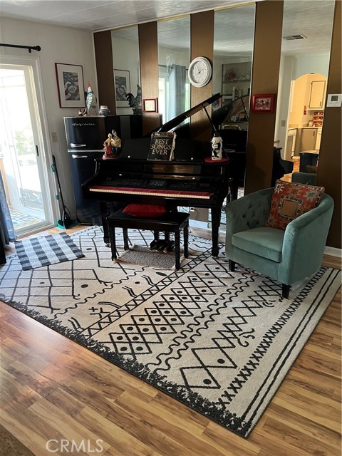 55524 Yucca Trail, Yucca Valley CA: https://media.crmls.org/medias/a8cc270d-8ea3-4558-b5dd-a1bc235e8dce.jpg