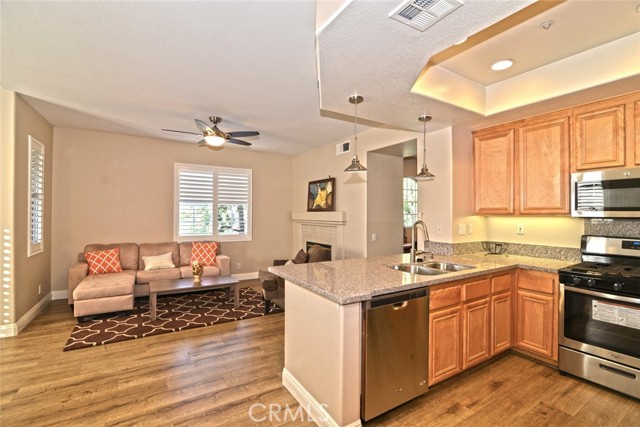 Detail Gallery Image 5 of 22 For 34 Taquitz, Irvine,  CA 92602 - 2 Beds | 2 Baths