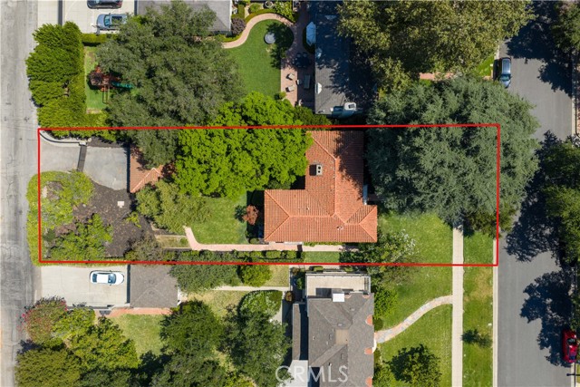 2175 Roanoke Road, San Marino CA: https://media.crmls.org/medias/a8cd73c7-cea7-412d-81c7-fe69708dfbdb.jpg